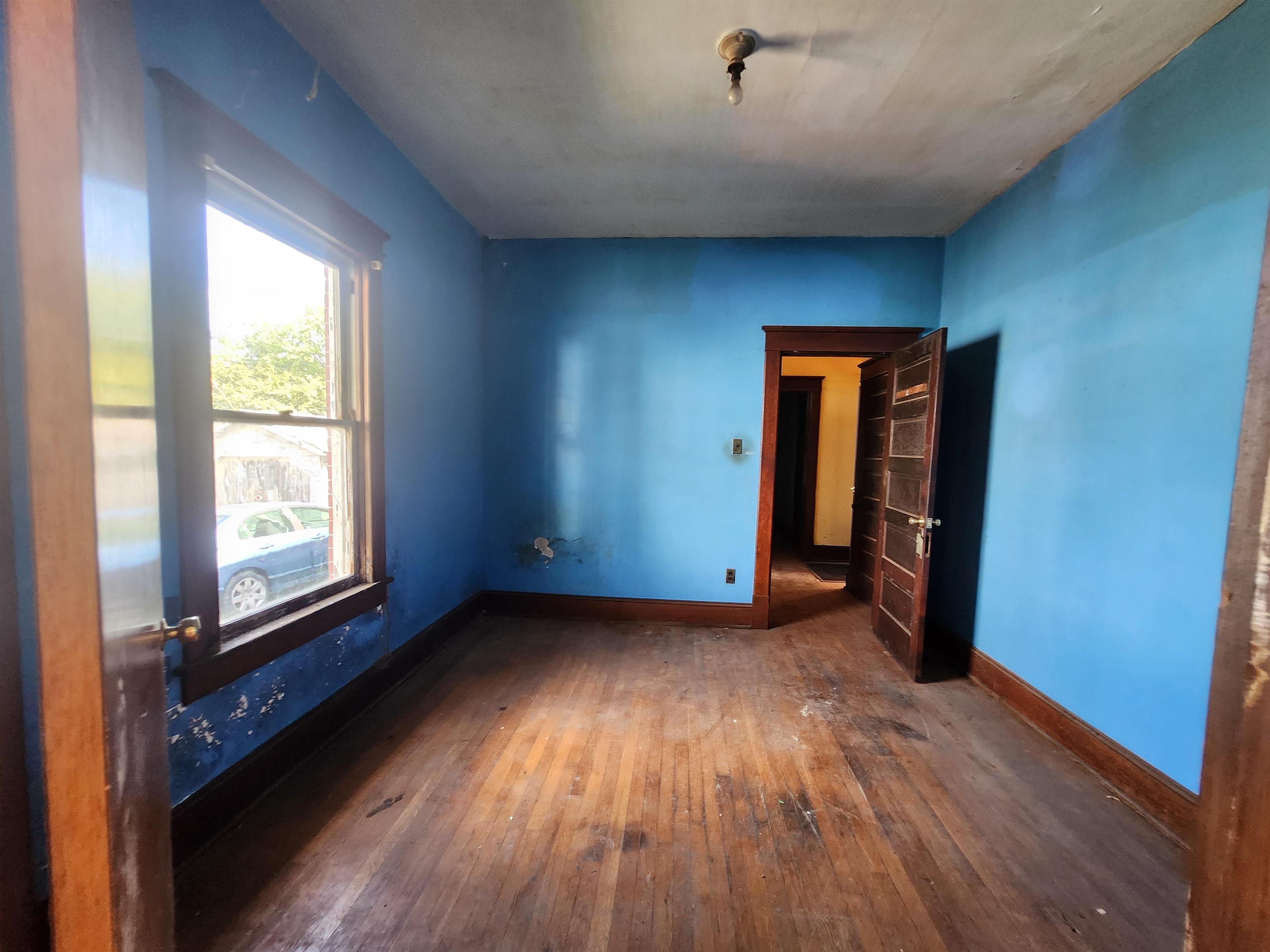 285 PARK AVE, BROADWAY, Virginia 22815, 3 Bedrooms Bedrooms, ,1 BathroomBathrooms,Residential,PARK AVE,285 PARK AVE,669850 MLS # 669850