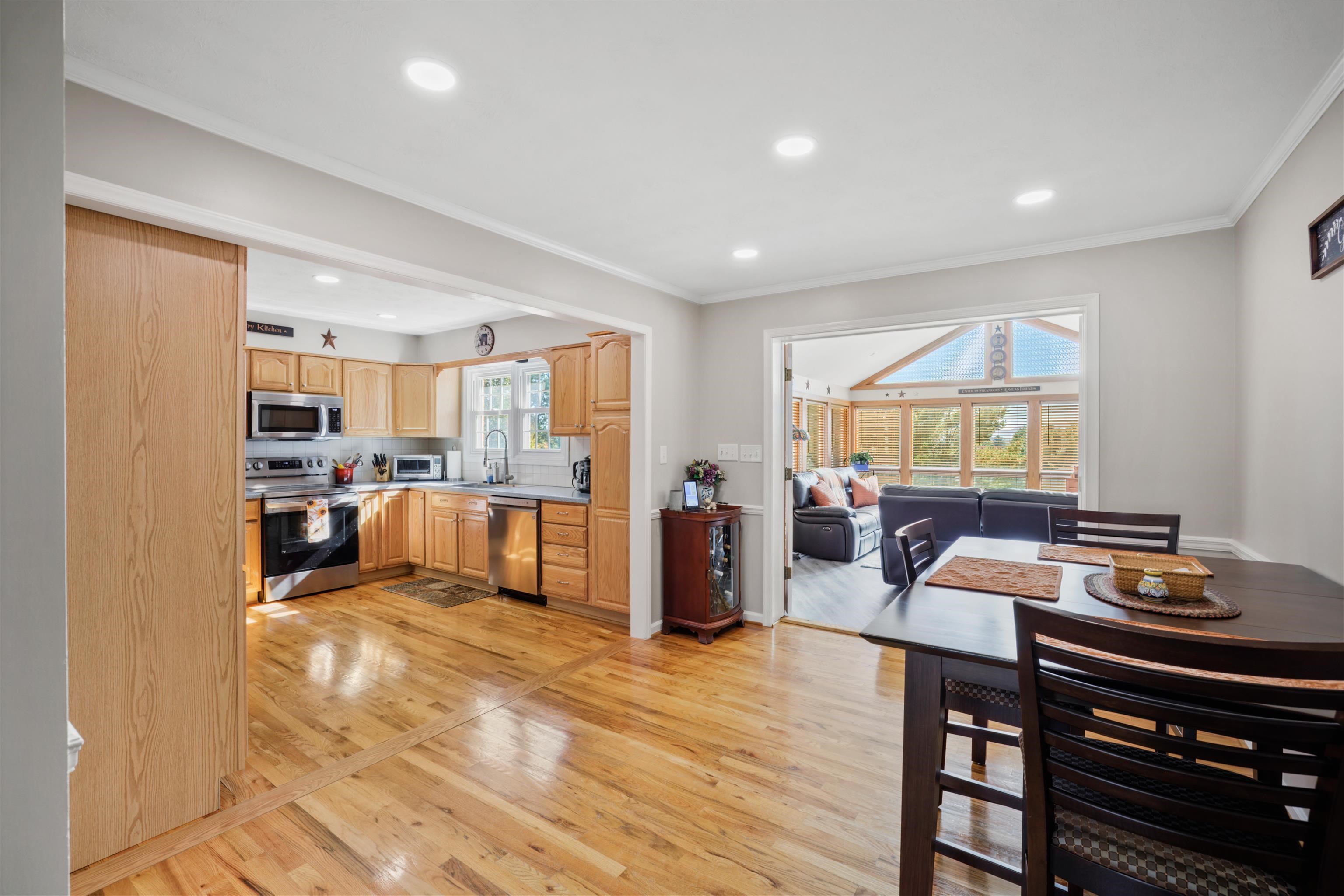 71 OLD WHITE BRIDGE RD, WAYNESBORO, Virginia 22980, 4 Bedrooms Bedrooms, ,3 BathroomsBathrooms,Residential,71 OLD WHITE BRIDGE RD,669852 MLS # 669852