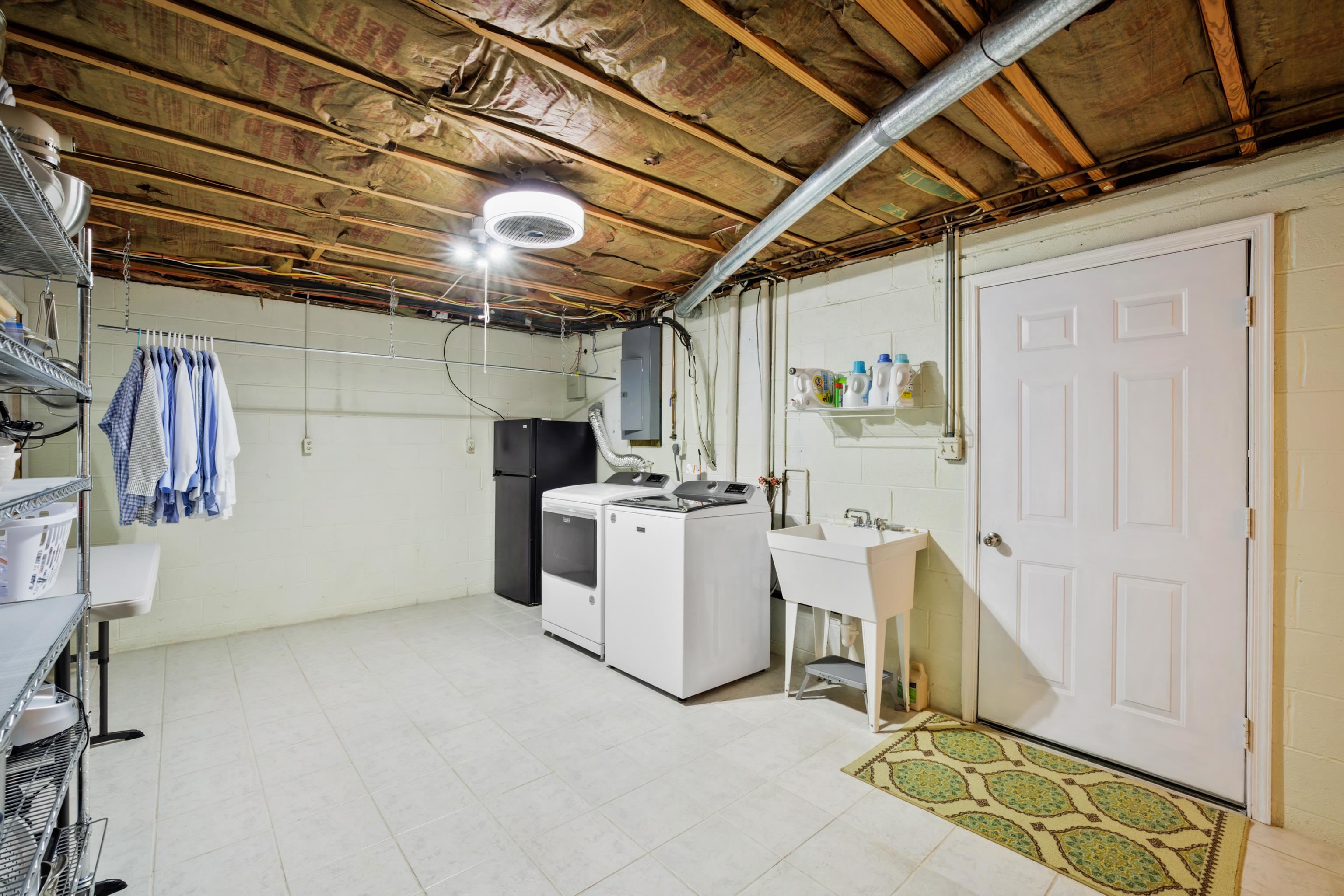 71 OLD WHITE BRIDGE RD, WAYNESBORO, Virginia 22980, 4 Bedrooms Bedrooms, ,3 BathroomsBathrooms,Residential,71 OLD WHITE BRIDGE RD,669852 MLS # 669852
