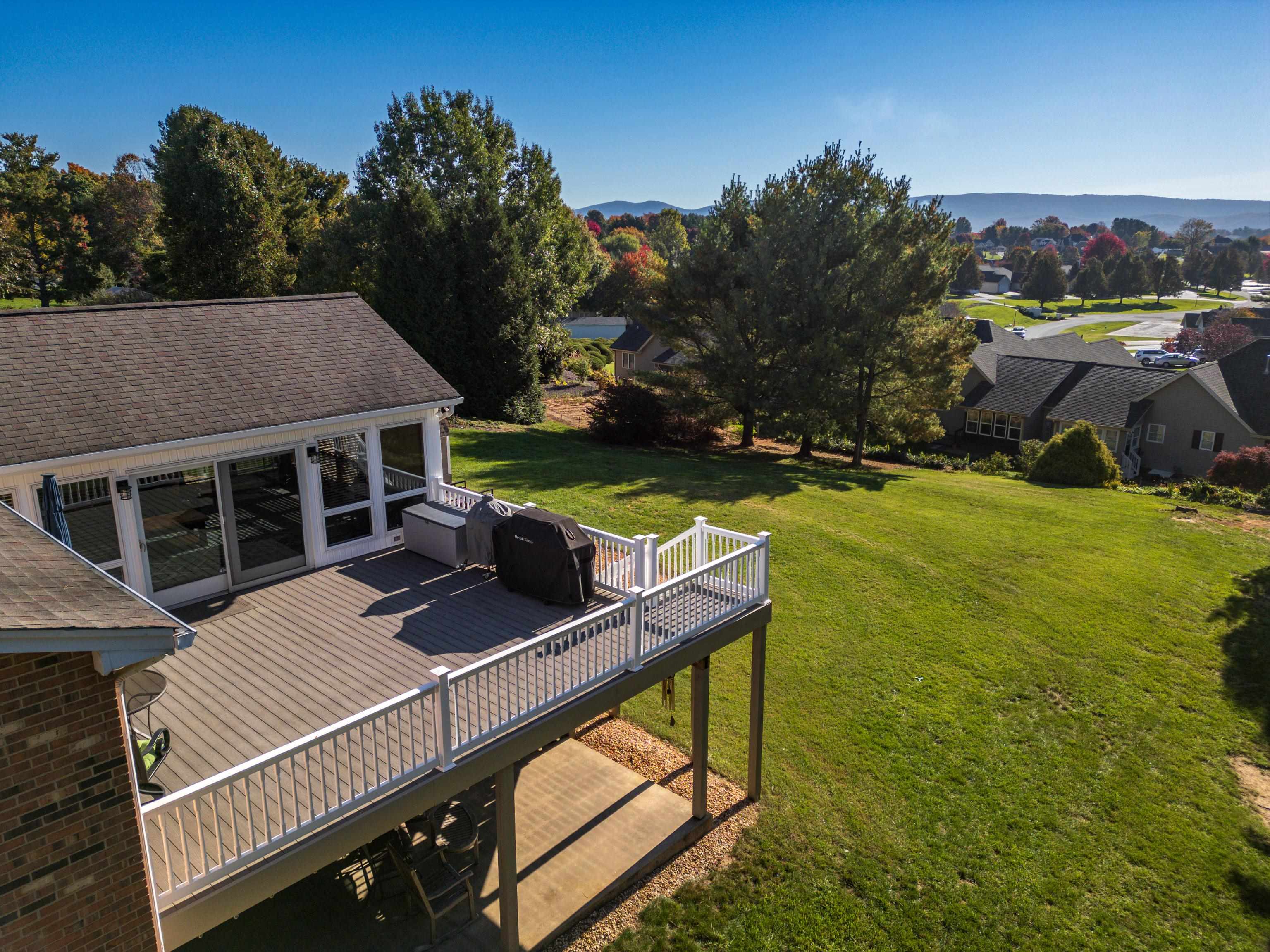 71 OLD WHITE BRIDGE RD, WAYNESBORO, Virginia 22980, 4 Bedrooms Bedrooms, ,3 BathroomsBathrooms,Residential,71 OLD WHITE BRIDGE RD,669852 MLS # 669852