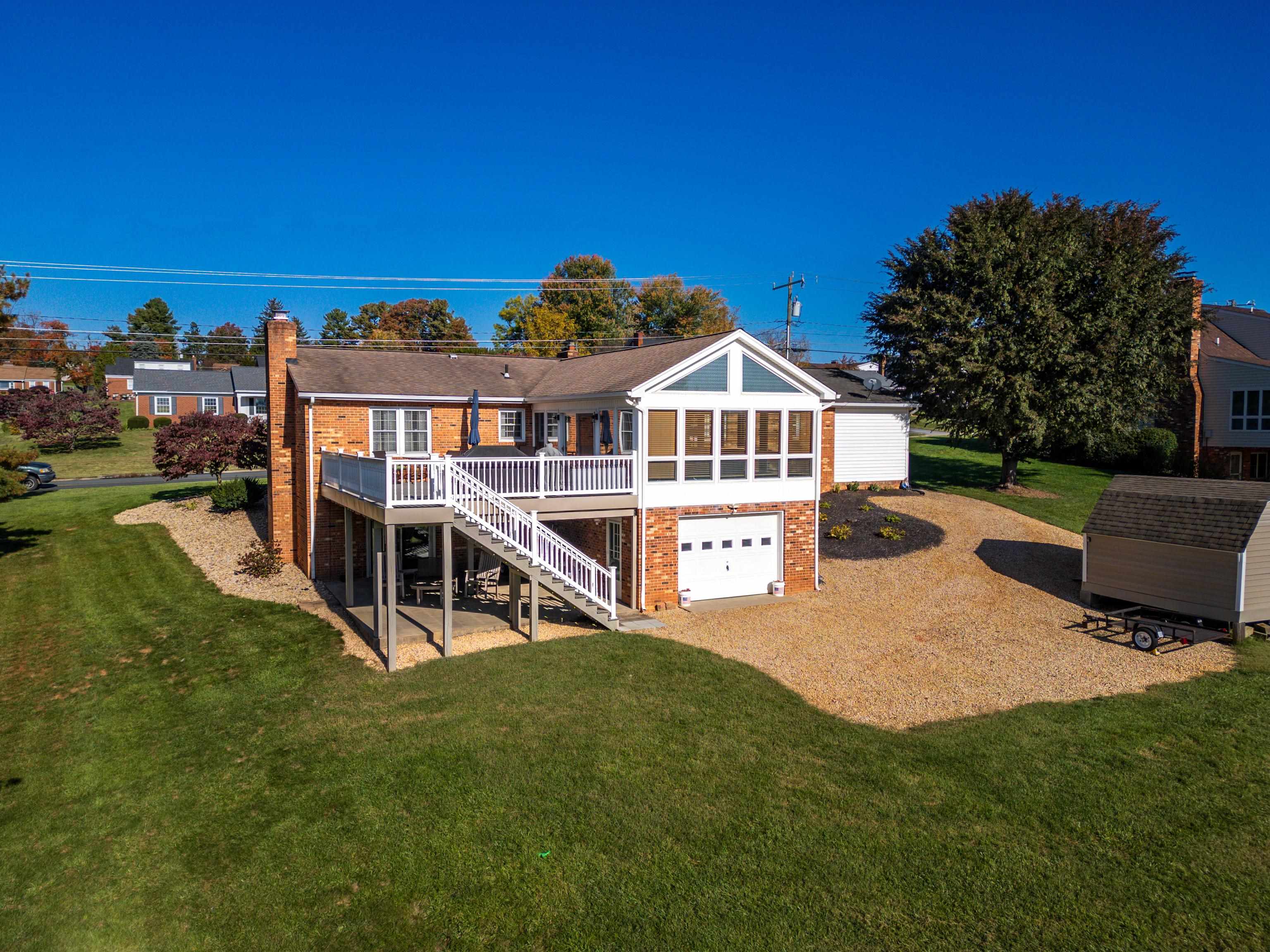 71 OLD WHITE BRIDGE RD, WAYNESBORO, Virginia 22980, 4 Bedrooms Bedrooms, ,3 BathroomsBathrooms,Residential,71 OLD WHITE BRIDGE RD,669852 MLS # 669852