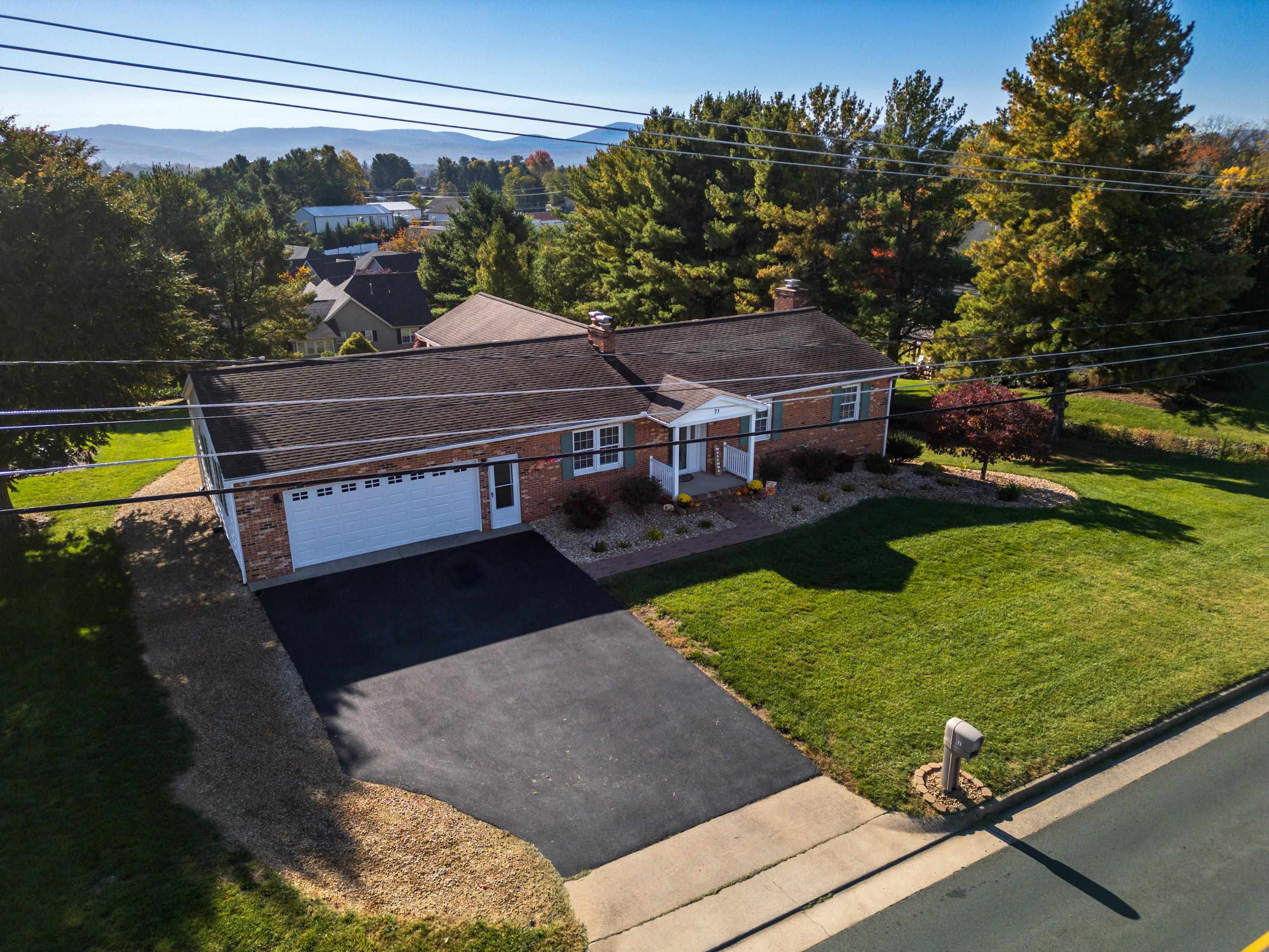 71 OLD WHITE BRIDGE RD, WAYNESBORO, Virginia 22980, 4 Bedrooms Bedrooms, ,3 BathroomsBathrooms,Residential,71 OLD WHITE BRIDGE RD,669852 MLS # 669852