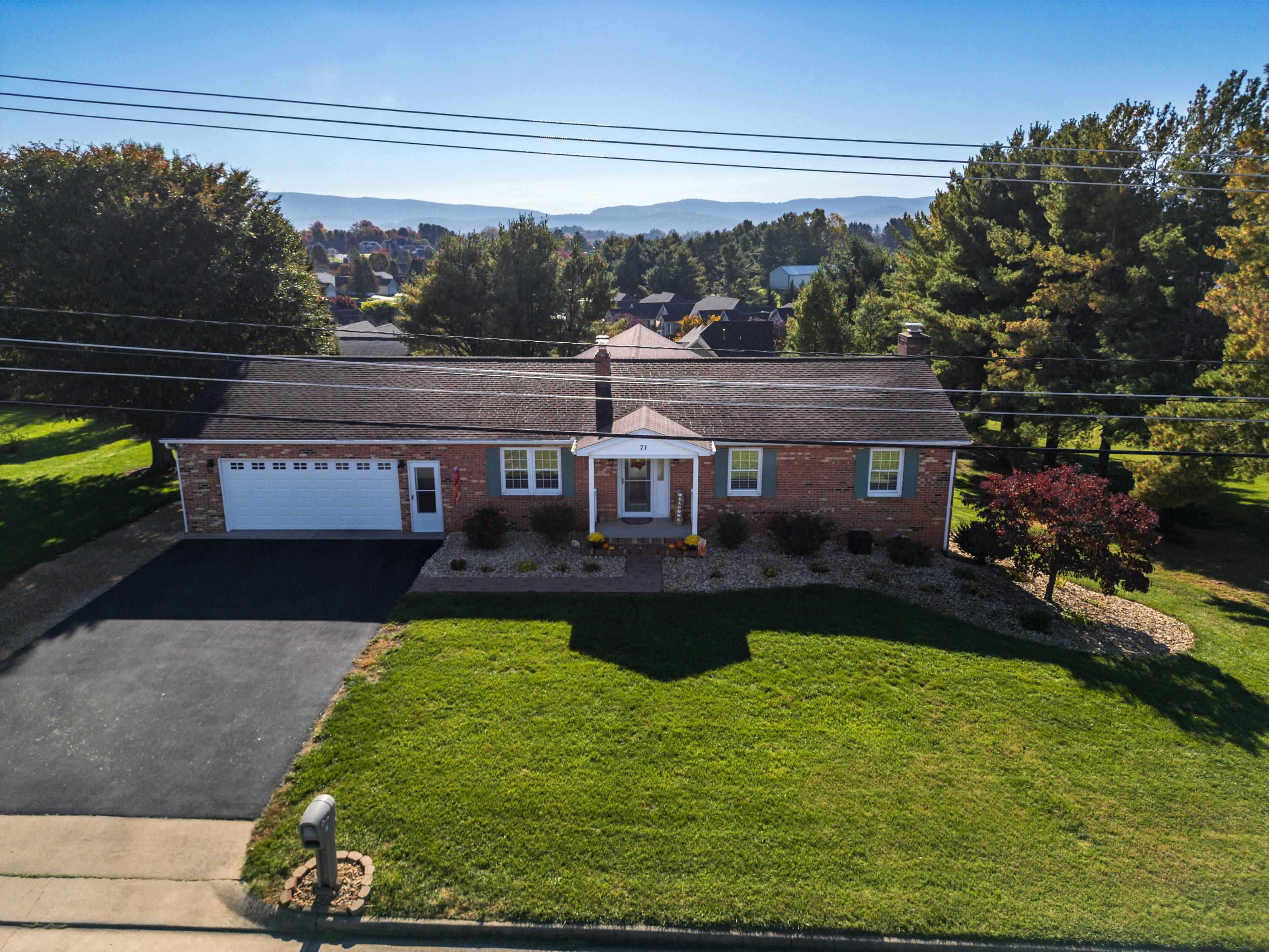 71 OLD WHITE BRIDGE RD, WAYNESBORO, Virginia 22980, 4 Bedrooms Bedrooms, ,3 BathroomsBathrooms,Residential,71 OLD WHITE BRIDGE RD,669852 MLS # 669852