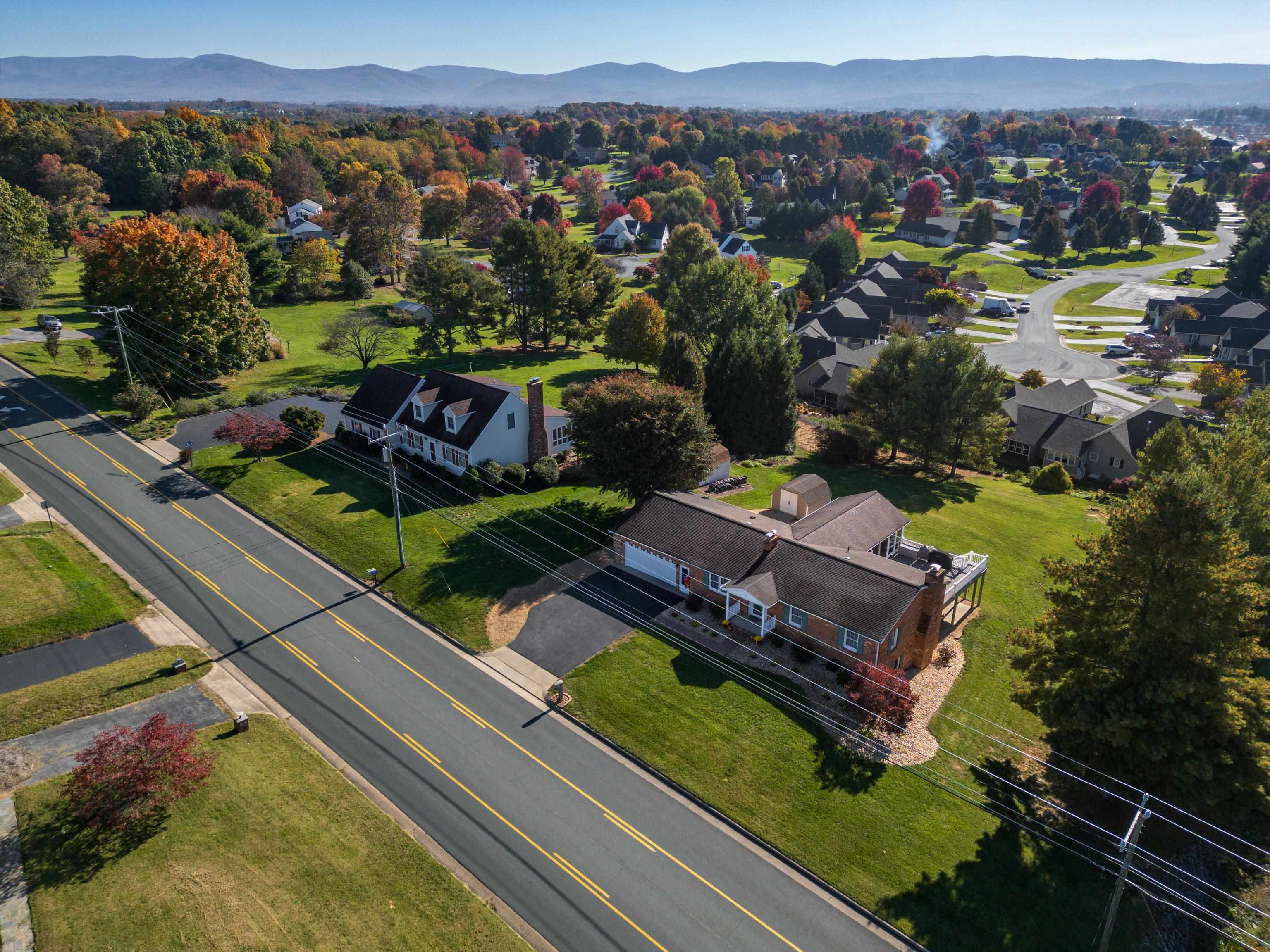 71 OLD WHITE BRIDGE RD, WAYNESBORO, Virginia 22980, 4 Bedrooms Bedrooms, ,3 BathroomsBathrooms,Residential,71 OLD WHITE BRIDGE RD,669852 MLS # 669852