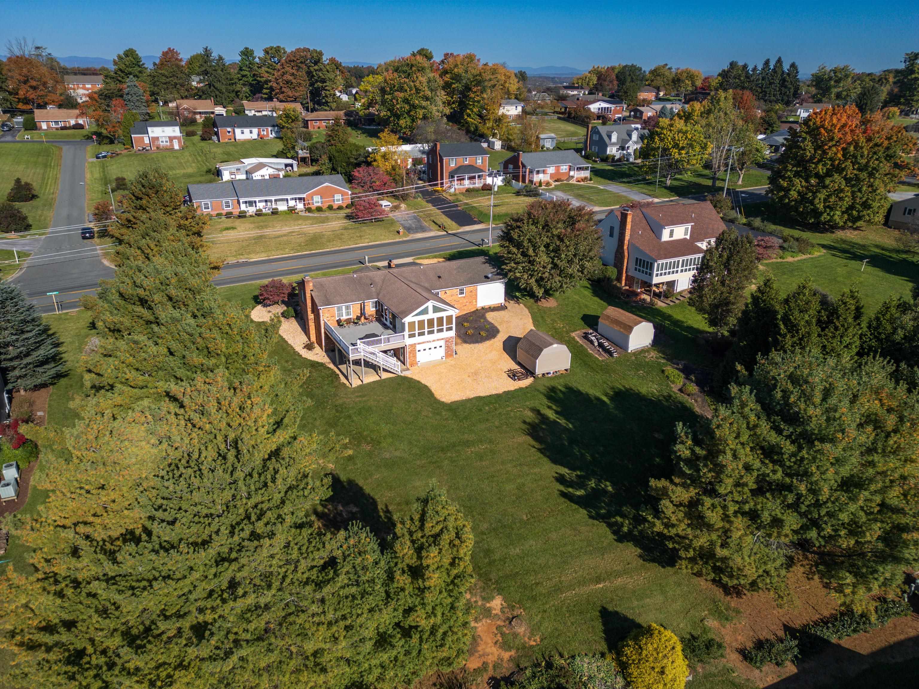 71 OLD WHITE BRIDGE RD, WAYNESBORO, Virginia 22980, 4 Bedrooms Bedrooms, ,3 BathroomsBathrooms,Residential,71 OLD WHITE BRIDGE RD,669852 MLS # 669852