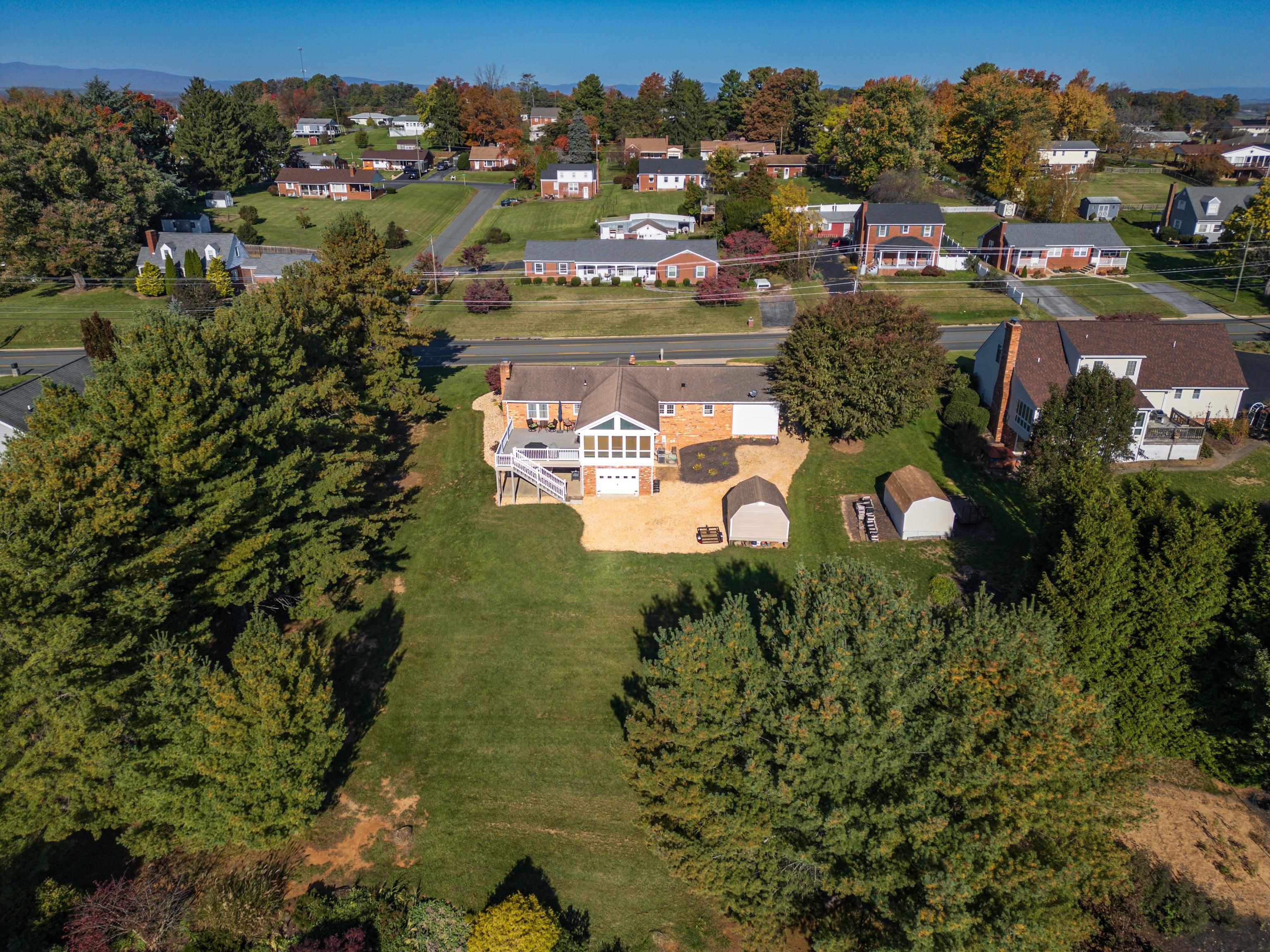 71 OLD WHITE BRIDGE RD, WAYNESBORO, Virginia 22980, 4 Bedrooms Bedrooms, ,3 BathroomsBathrooms,Residential,71 OLD WHITE BRIDGE RD,669852 MLS # 669852