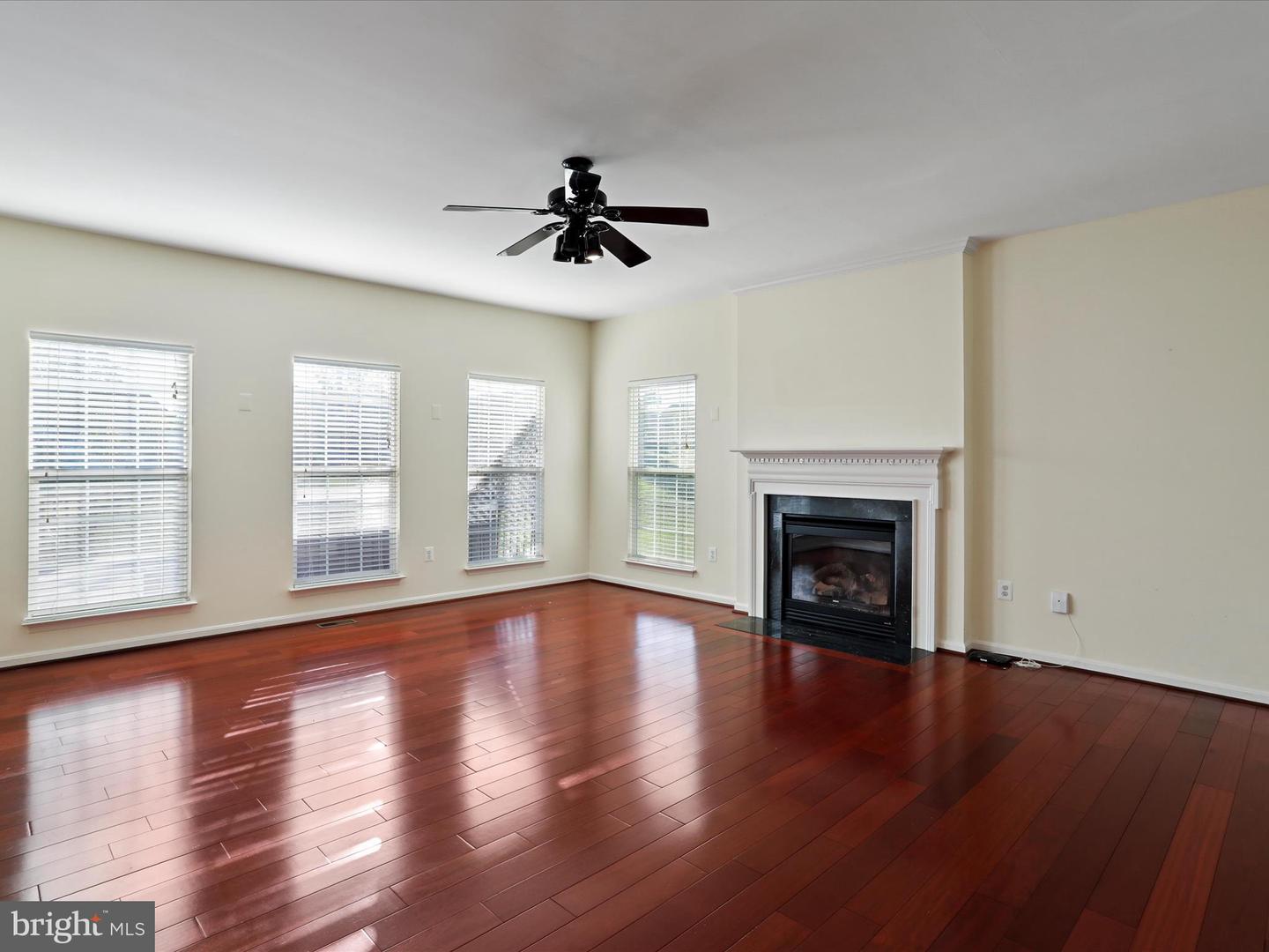 128 TEABERRY DR, WINCHESTER, Virginia 22602, 4 Bedrooms Bedrooms, ,3 BathroomsBathrooms,Residential,For sale,128 TEABERRY DR,VAFV2036652 MLS # VAFV2036652