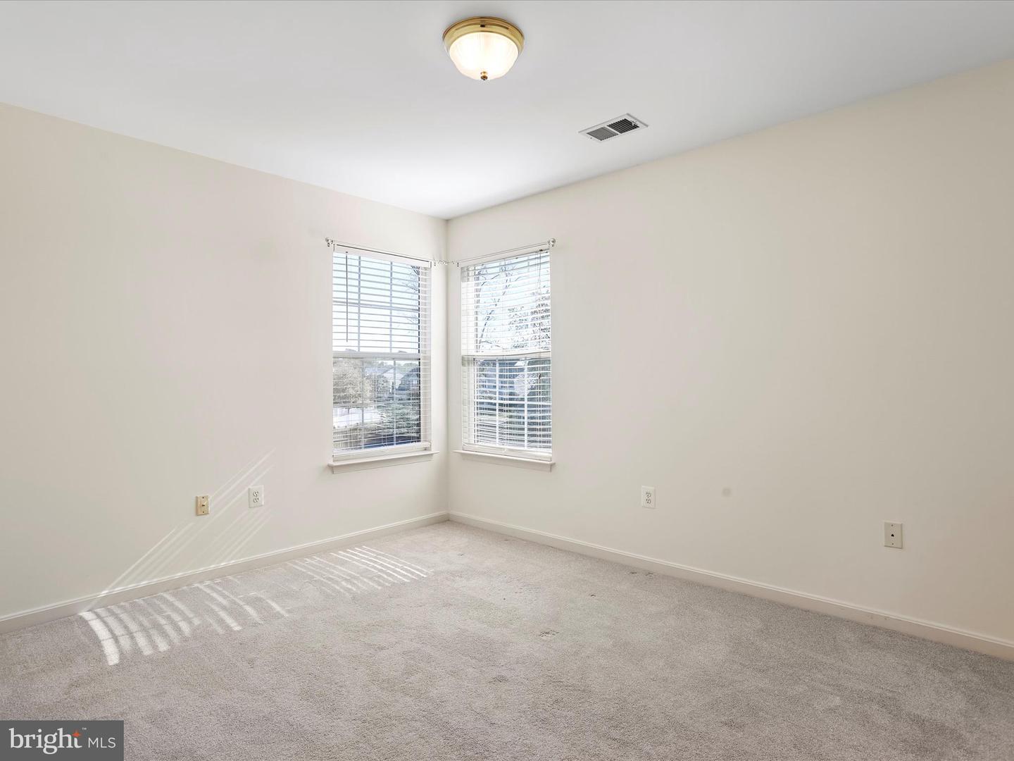 128 TEABERRY DR, WINCHESTER, Virginia 22602, 4 Bedrooms Bedrooms, ,3 BathroomsBathrooms,Residential,For sale,128 TEABERRY DR,VAFV2036652 MLS # VAFV2036652