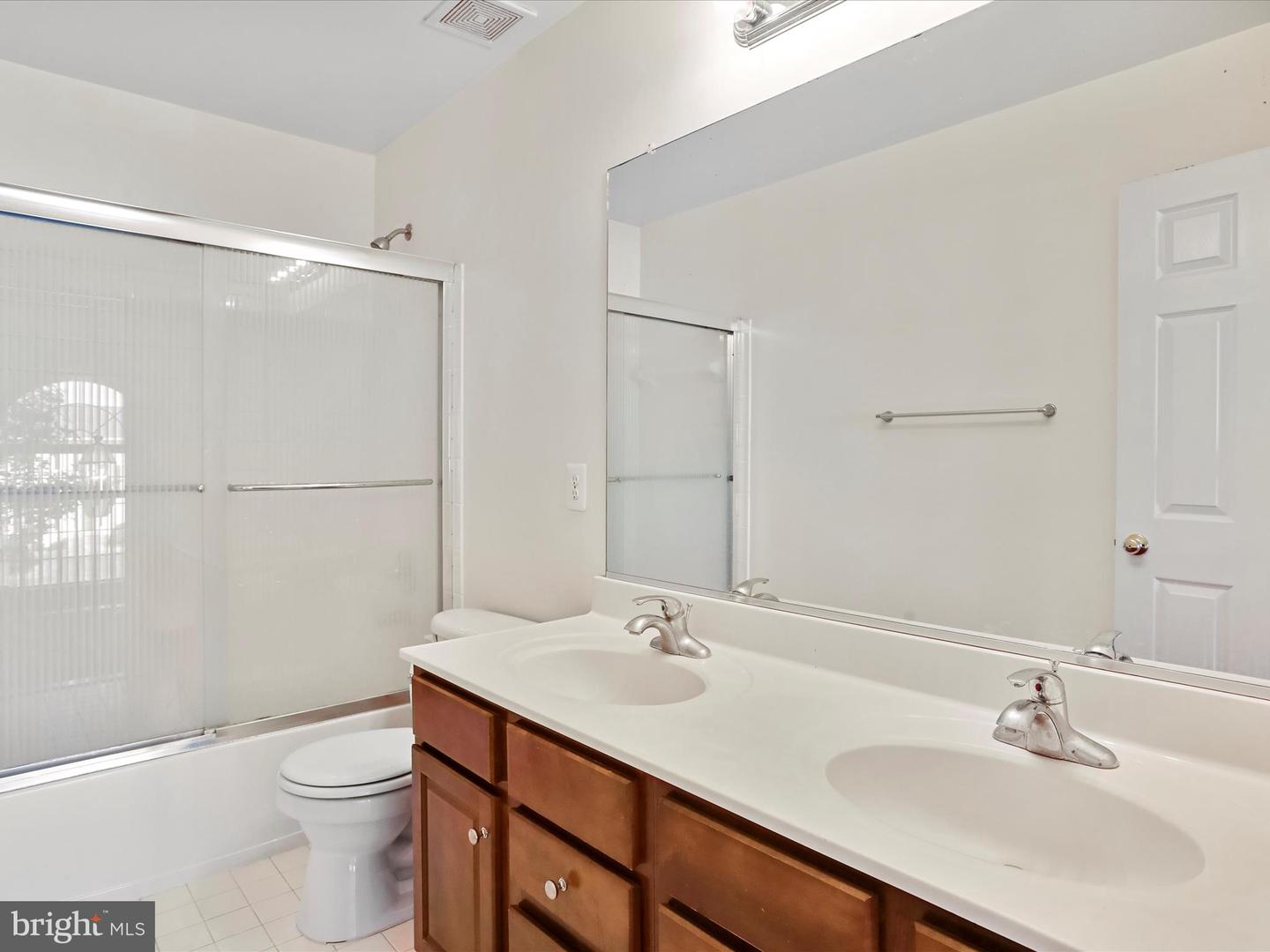128 TEABERRY DR, WINCHESTER, Virginia 22602, 4 Bedrooms Bedrooms, ,3 BathroomsBathrooms,Residential,For sale,128 TEABERRY DR,VAFV2036652 MLS # VAFV2036652