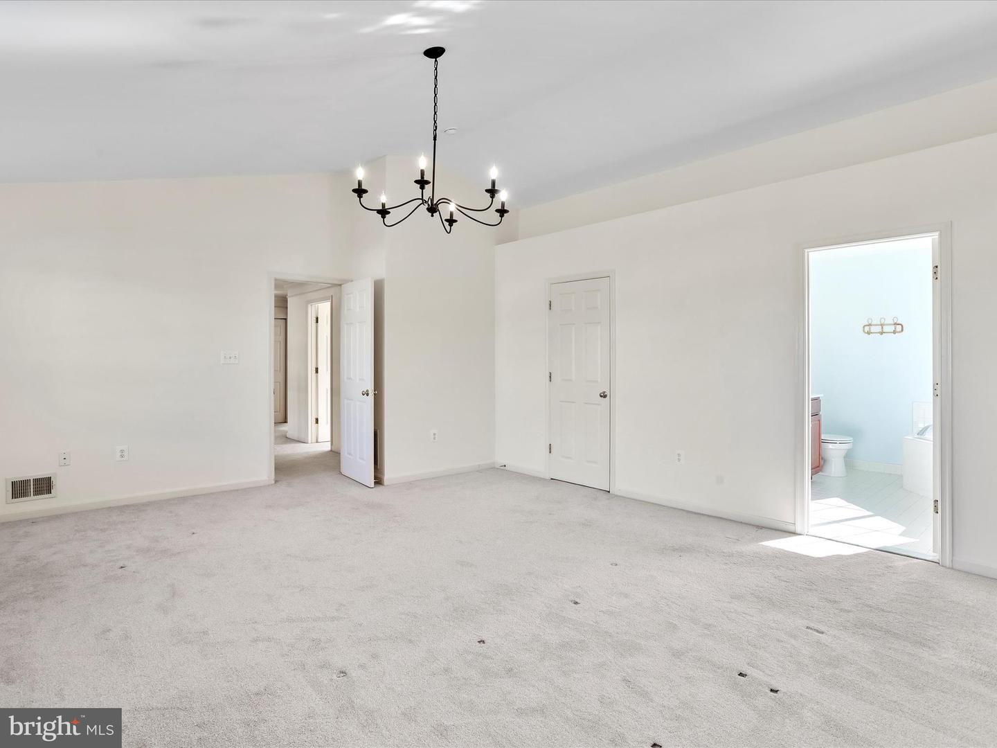 128 TEABERRY DR, WINCHESTER, Virginia 22602, 4 Bedrooms Bedrooms, ,3 BathroomsBathrooms,Residential,For sale,128 TEABERRY DR,VAFV2036652 MLS # VAFV2036652