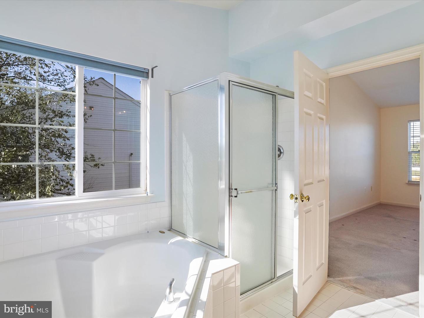 128 TEABERRY DR, WINCHESTER, Virginia 22602, 4 Bedrooms Bedrooms, ,3 BathroomsBathrooms,Residential,For sale,128 TEABERRY DR,VAFV2036652 MLS # VAFV2036652
