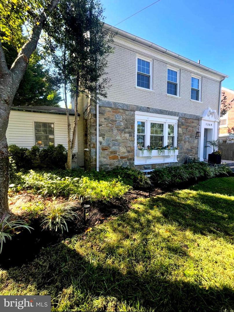 1364 LOCUST RD NW, WASHINGTON, District Of Columbia 20012, 4 Bedrooms Bedrooms, ,3 BathroomsBathrooms,Residential,For sale,1364 LOCUST RD NW,DCDC2220788 MLS # DCDC2220788