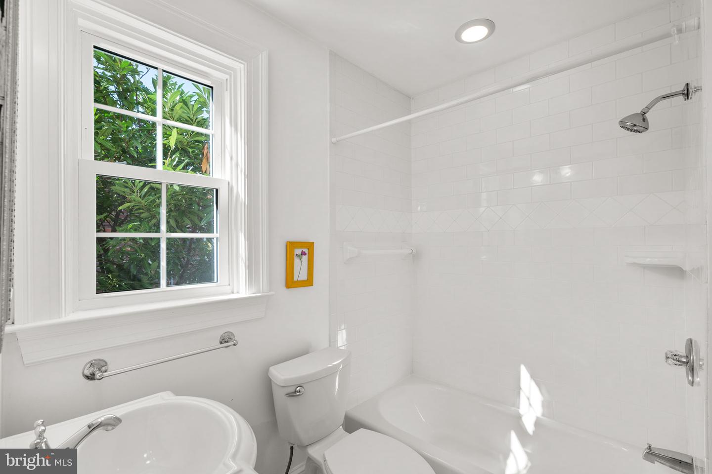 1364 LOCUST RD NW, WASHINGTON, District Of Columbia 20012, 4 Bedrooms Bedrooms, ,3 BathroomsBathrooms,Residential,For sale,1364 LOCUST RD NW,DCDC2220788 MLS # DCDC2220788