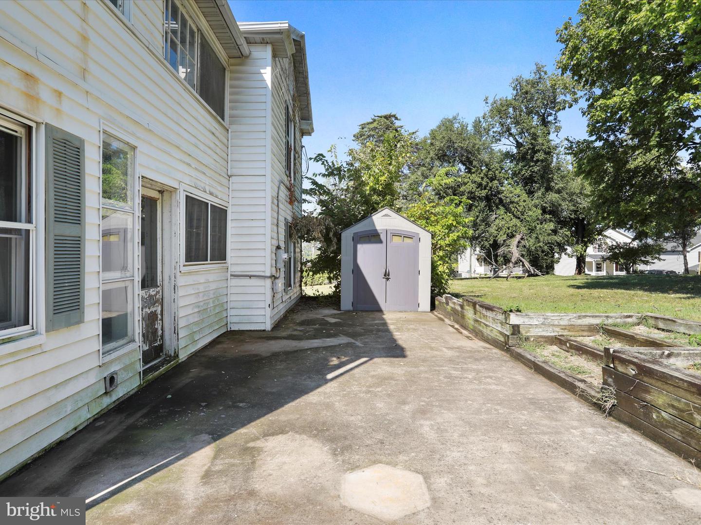 427 THOMPSON ST, STRASBURG, Virginia 22657, 4 Bedrooms Bedrooms, 11 Rooms Rooms,1 BathroomBathrooms,Residential,For sale,427 THOMPSON ST,VASH2012496 MLS # VASH2012496