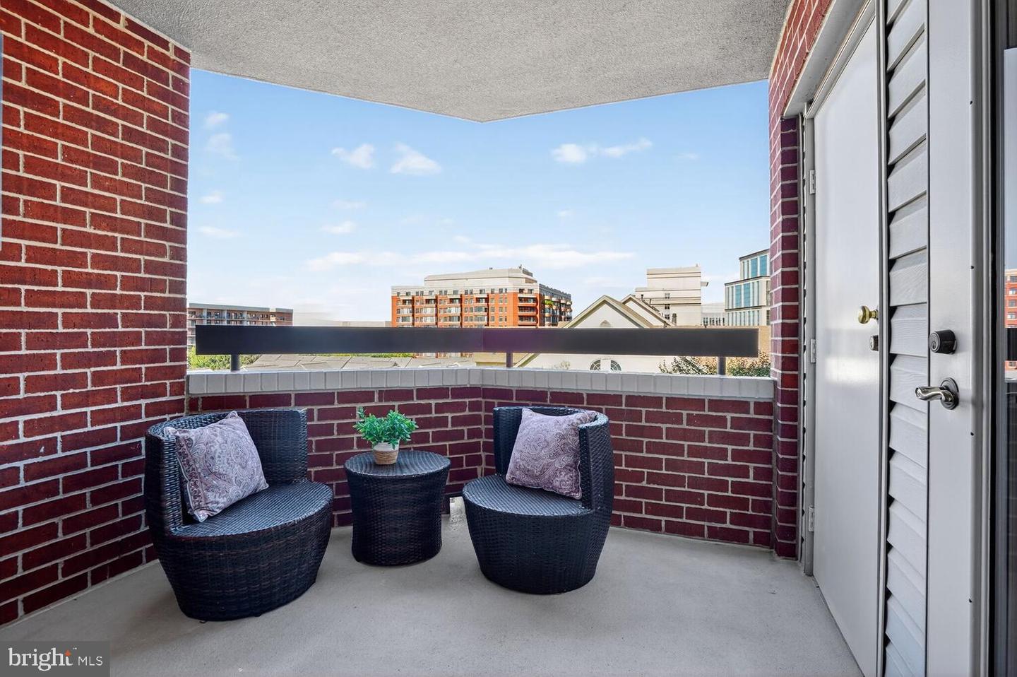 1276 N WAYNE ST #718, ARLINGTON, Virginia 22201, 1 Bedroom Bedrooms, ,1 BathroomBathrooms,Residential,For sale,1276 N WAYNE ST #718,VAAR2063424 MLS # VAAR2063424
