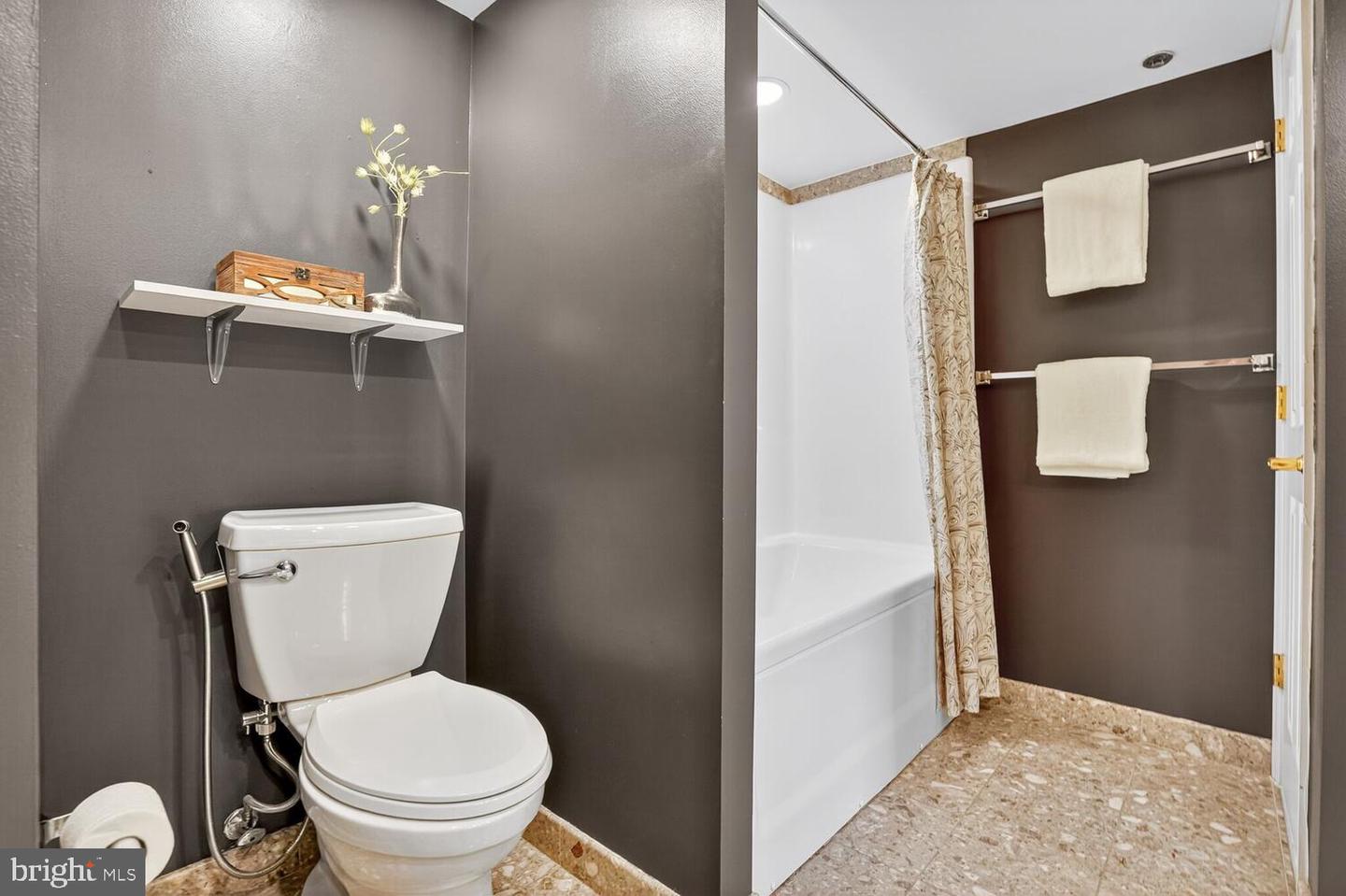 1276 N WAYNE ST #718, ARLINGTON, Virginia 22201, 1 Bedroom Bedrooms, ,1 BathroomBathrooms,Residential,For sale,1276 N WAYNE ST #718,VAAR2063424 MLS # VAAR2063424