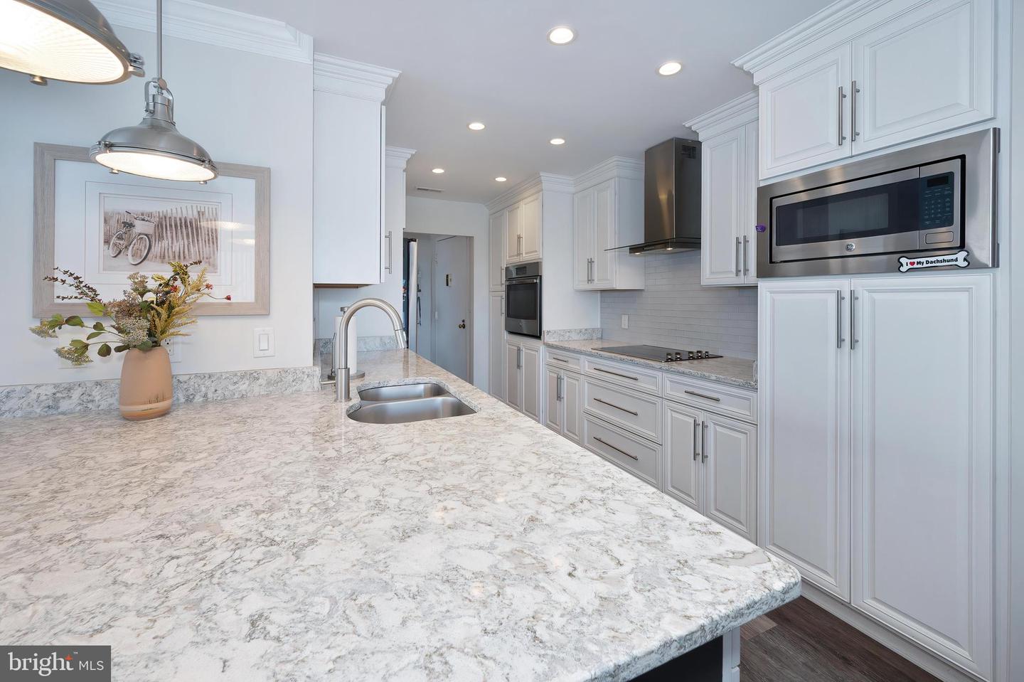 4004 ATLANTIC AVE #1911, VIRGINIA BEACH, Virginia 23451, 2 Bedrooms Bedrooms, 4 Rooms Rooms,2 BathroomsBathrooms,Residential,For sale,4004 ATLANTIC AVE #1911,VAVB2000606 MLS # VAVB2000606 4004 ATLANTIC AVE #1911, VIRGINIA BEACH, Virginia 23451, 2 Bedrooms Bedrooms, 4 Rooms Rooms,2 BathroomsBathrooms,Residential,For sale,4004 ATLANTIC AVE #1911,VAVB2000606 MLS # VAVB2000606