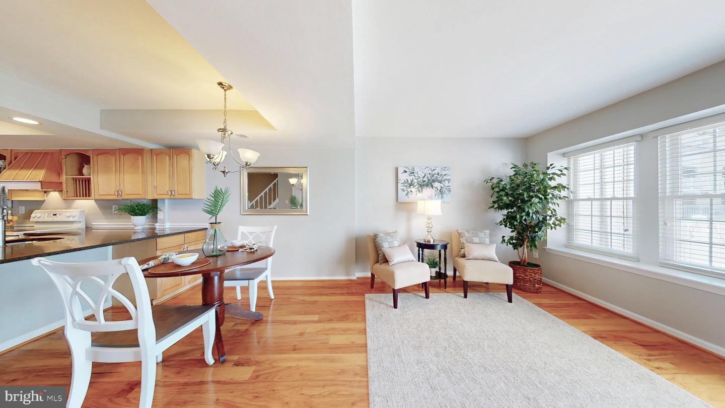 3345 LAKESIDE VIEW DR #7-7, FALLS CHURCH, Virginia 22041, 2 Bedrooms Bedrooms, 8 Rooms Rooms,2 BathroomsBathrooms,Residential,For sale,3345 LAKESIDE VIEW DR #7-7,VAFX2266858 MLS # VAFX2266858