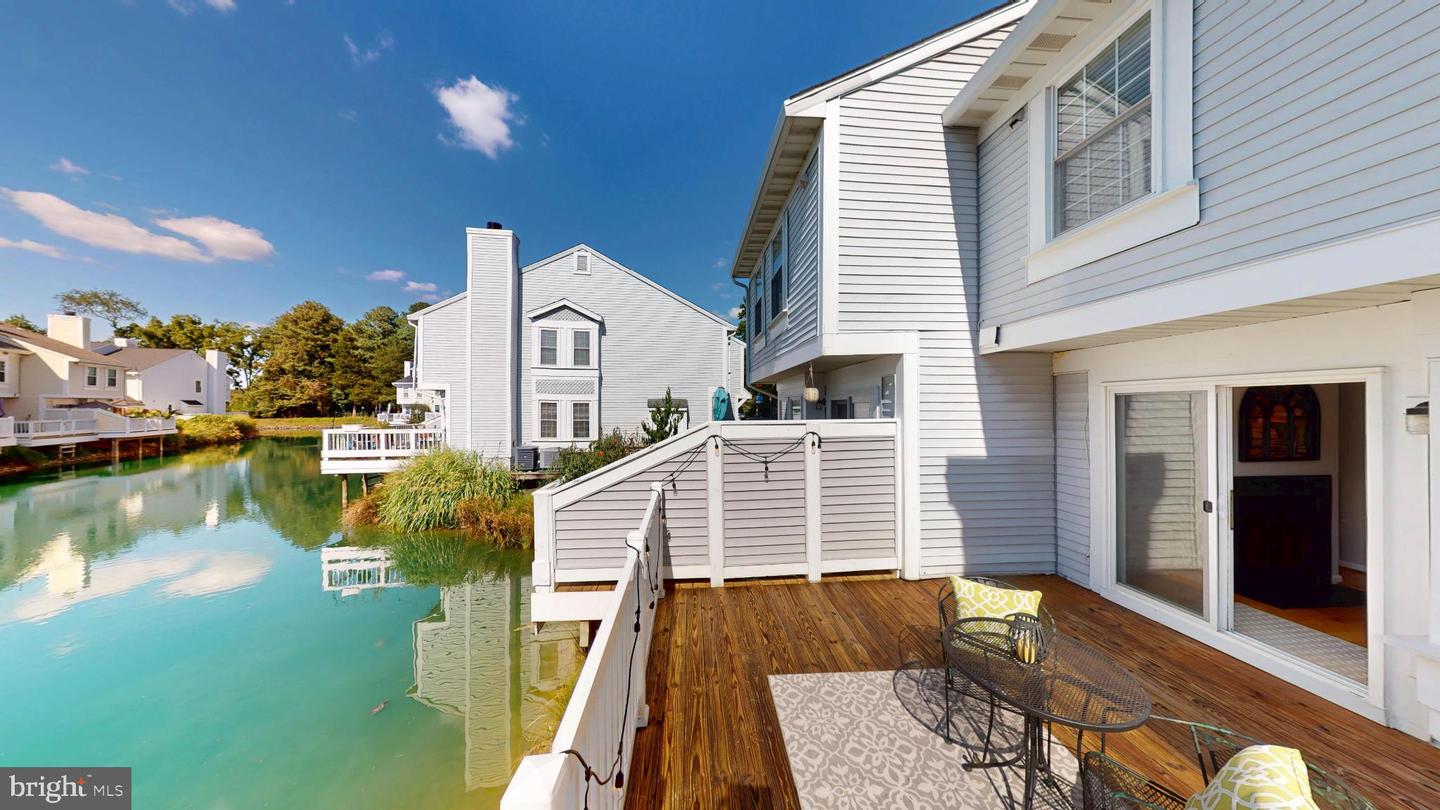 3345 LAKESIDE VIEW DR #7-7, FALLS CHURCH, Virginia 22041, 2 Bedrooms Bedrooms, 8 Rooms Rooms,2 BathroomsBathrooms,Residential,For sale,3345 LAKESIDE VIEW DR #7-7,VAFX2266858 MLS # VAFX2266858