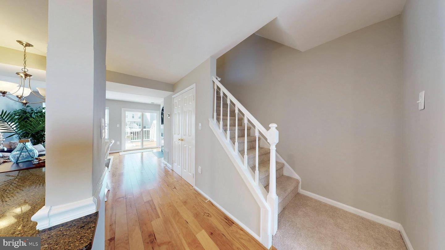 3345 LAKESIDE VIEW DR #7-7, FALLS CHURCH, Virginia 22041, 2 Bedrooms Bedrooms, 8 Rooms Rooms,2 BathroomsBathrooms,Residential,For sale,3345 LAKESIDE VIEW DR #7-7,VAFX2266858 MLS # VAFX2266858