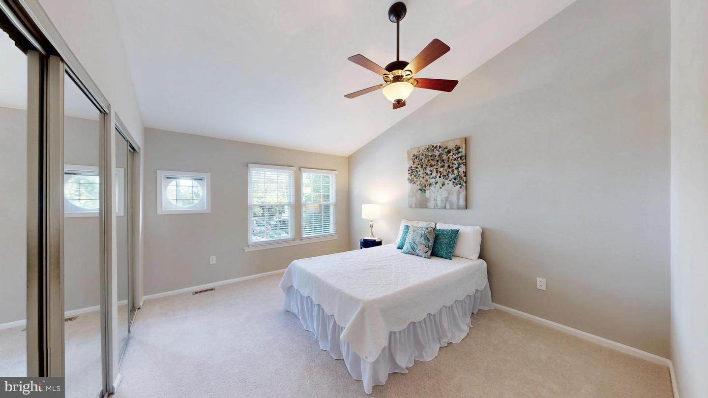 3345 LAKESIDE VIEW DR #7-7, FALLS CHURCH, Virginia 22041, 2 Bedrooms Bedrooms, 8 Rooms Rooms,2 BathroomsBathrooms,Residential,For sale,3345 LAKESIDE VIEW DR #7-7,VAFX2266858 MLS # VAFX2266858