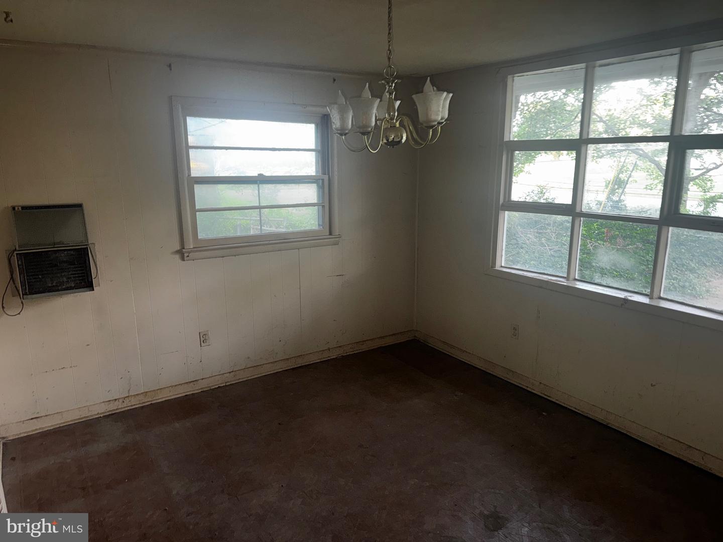 5215 GILPIN DR, SPRINGFIELD, Virginia 22151, 4 Bedrooms Bedrooms, ,2 BathroomsBathrooms,Residential,For sale,5215 GILPIN DR,VAFX2266916 MLS # VAFX2266916