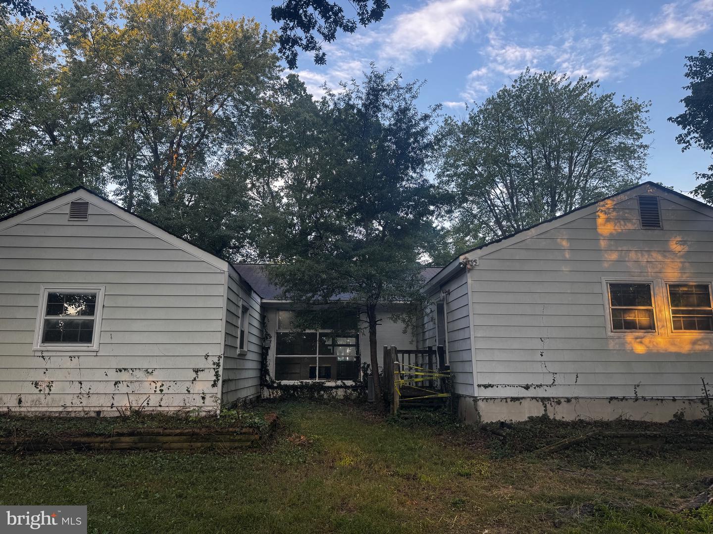 5215 GILPIN DR, SPRINGFIELD, Virginia 22151, 4 Bedrooms Bedrooms, ,2 BathroomsBathrooms,Residential,For sale,5215 GILPIN DR,VAFX2266916 MLS # VAFX2266916