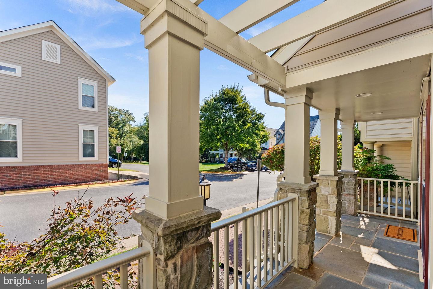 7757 GRANDWIND DR, LORTON, Virginia 22079, 4 Bedrooms Bedrooms, ,4 BathroomsBathrooms,Residential,For sale,7757 GRANDWIND DR,VAFX2267218 MLS # VAFX2267218