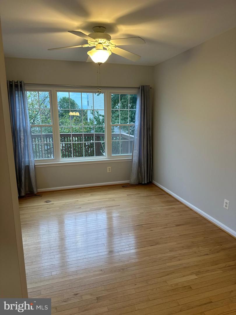 42893 GOLF VIEW DR, SOUTH RIDING, Virginia 20152, 3 Bedrooms Bedrooms, ,2 BathroomsBathrooms,Residential,For sale,42893 GOLF VIEW DR,VALO2107048 MLS # VALO2107048
