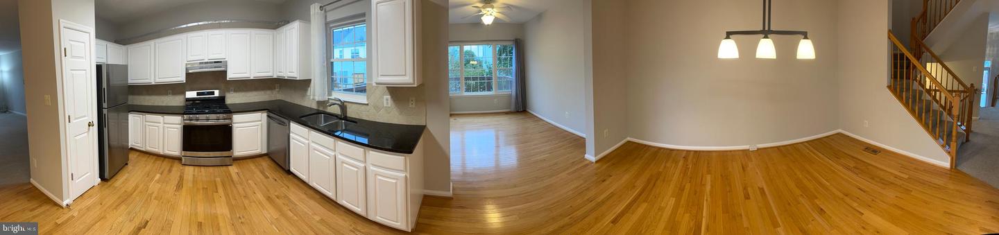 42893 GOLF VIEW DR, SOUTH RIDING, Virginia 20152, 3 Bedrooms Bedrooms, ,2 BathroomsBathrooms,Residential,For sale,42893 GOLF VIEW DR,VALO2107048 MLS # VALO2107048
