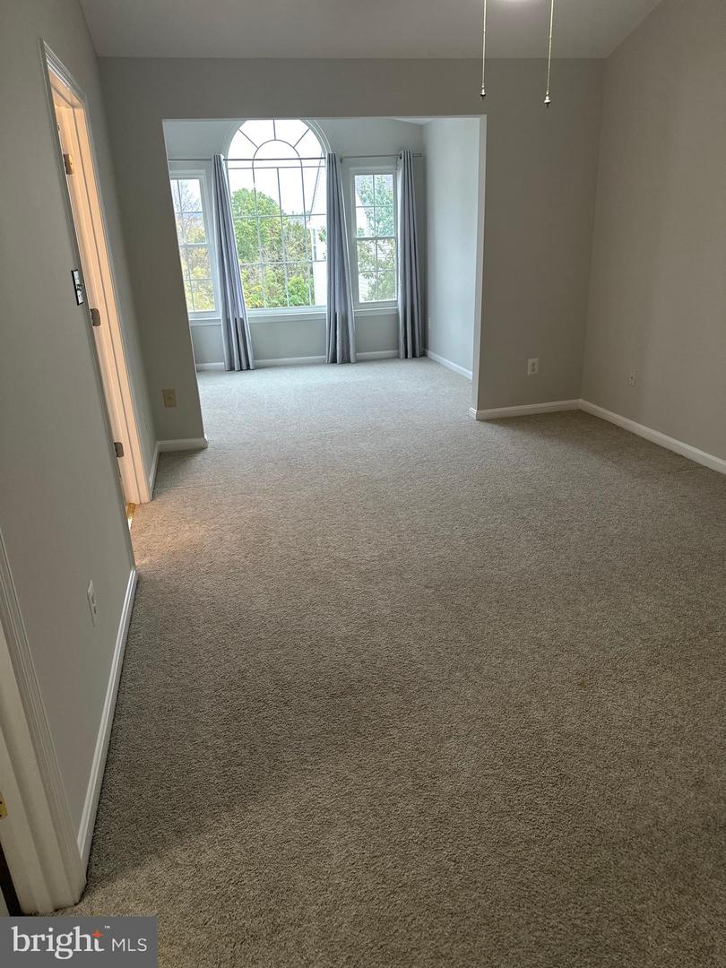 42893 GOLF VIEW DR, SOUTH RIDING, Virginia 20152, 3 Bedrooms Bedrooms, ,2 BathroomsBathrooms,Residential,For sale,42893 GOLF VIEW DR,VALO2107048 MLS # VALO2107048