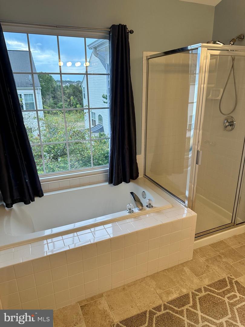 42893 GOLF VIEW DR, SOUTH RIDING, Virginia 20152, 3 Bedrooms Bedrooms, ,2 BathroomsBathrooms,Residential,For sale,42893 GOLF VIEW DR,VALO2107048 MLS # VALO2107048