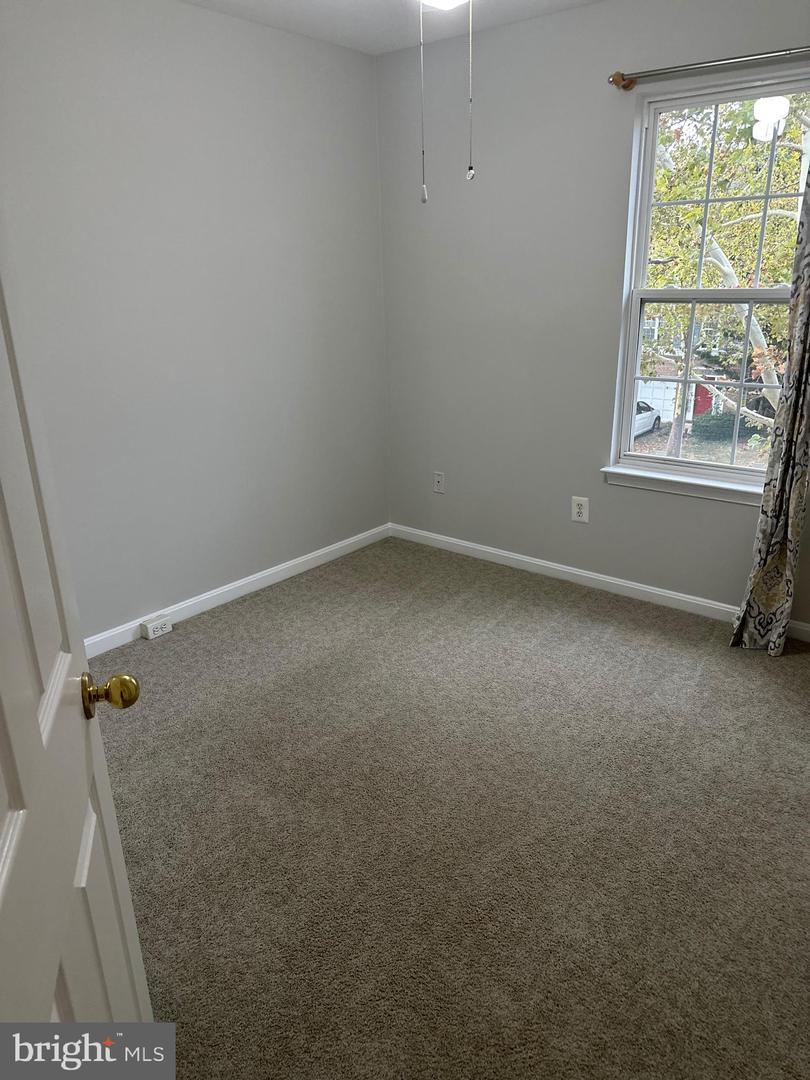 42893 GOLF VIEW DR, SOUTH RIDING, Virginia 20152, 3 Bedrooms Bedrooms, ,2 BathroomsBathrooms,Residential,For sale,42893 GOLF VIEW DR,VALO2107048 MLS # VALO2107048