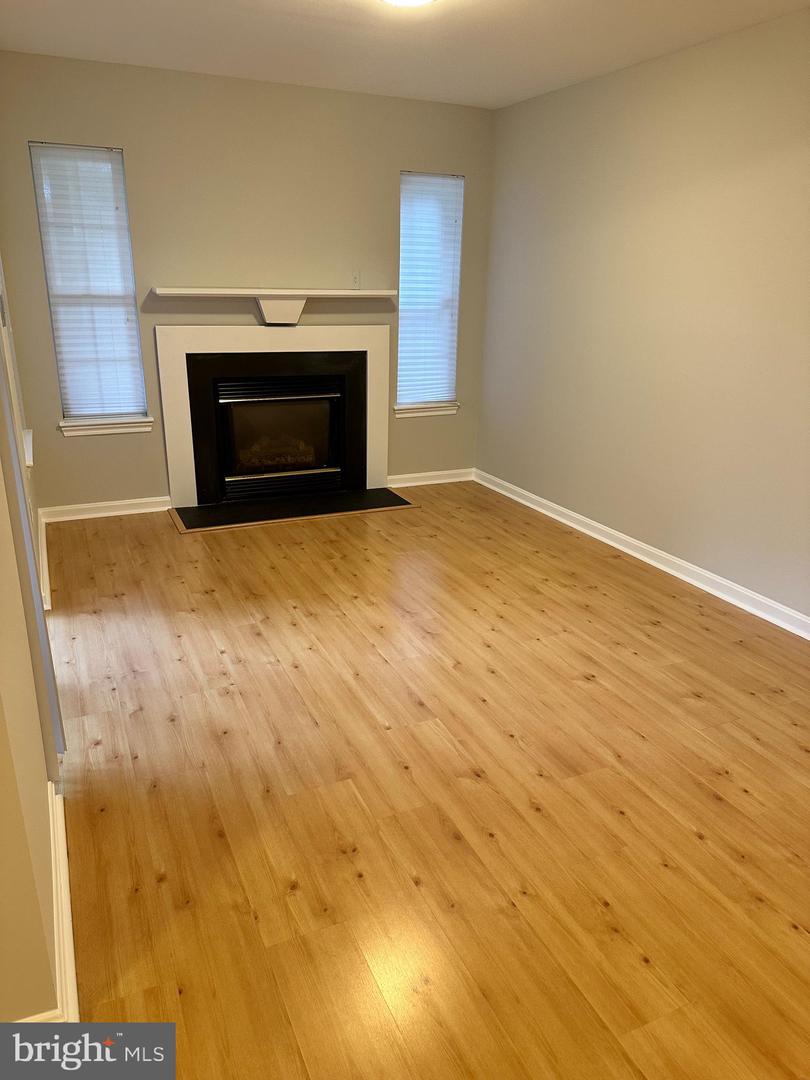 42893 GOLF VIEW DR, SOUTH RIDING, Virginia 20152, 3 Bedrooms Bedrooms, ,2 BathroomsBathrooms,Residential,For sale,42893 GOLF VIEW DR,VALO2107048 MLS # VALO2107048