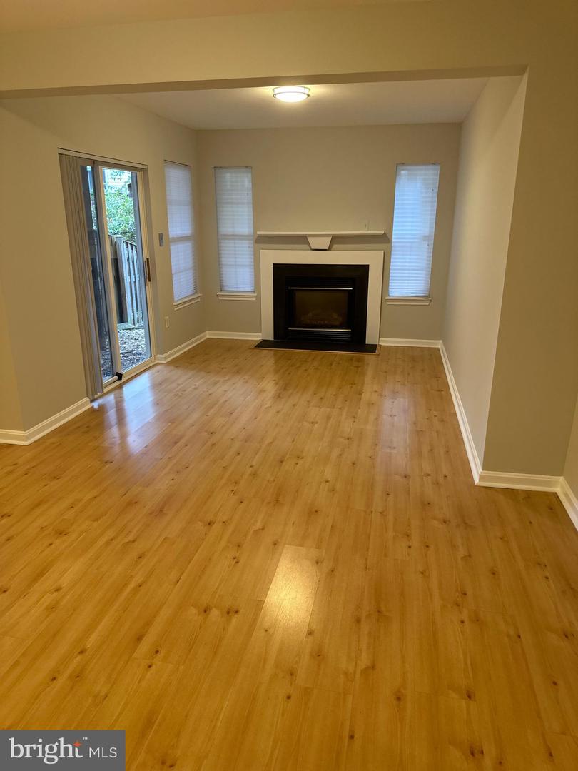 42893 GOLF VIEW DR, SOUTH RIDING, Virginia 20152, 3 Bedrooms Bedrooms, ,2 BathroomsBathrooms,Residential,For sale,42893 GOLF VIEW DR,VALO2107048 MLS # VALO2107048