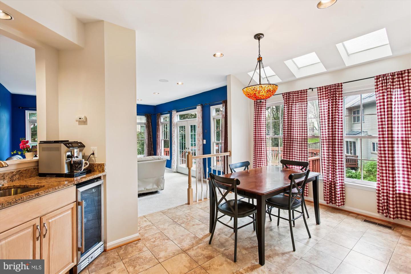 7406 ARUNDEL PL, SPRINGFIELD, Virginia 22153, 5 Bedrooms Bedrooms, ,3 BathroomsBathrooms,Residential,For sale,7406 ARUNDEL PL,VAFX2268002 MLS # VAFX2268002