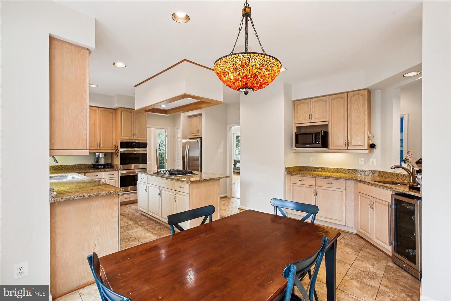 7406 ARUNDEL PL, SPRINGFIELD, Virginia 22153, 5 Bedrooms Bedrooms, ,3 BathroomsBathrooms,Residential,For sale,7406 ARUNDEL PL,VAFX2268002 MLS # VAFX2268002