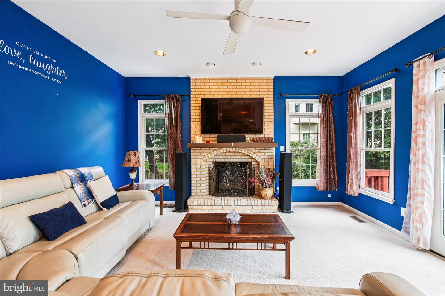 7406 ARUNDEL PL, SPRINGFIELD, Virginia 22153, 5 Bedrooms Bedrooms, ,3 BathroomsBathrooms,Residential,For sale,7406 ARUNDEL PL,VAFX2268002 MLS # VAFX2268002