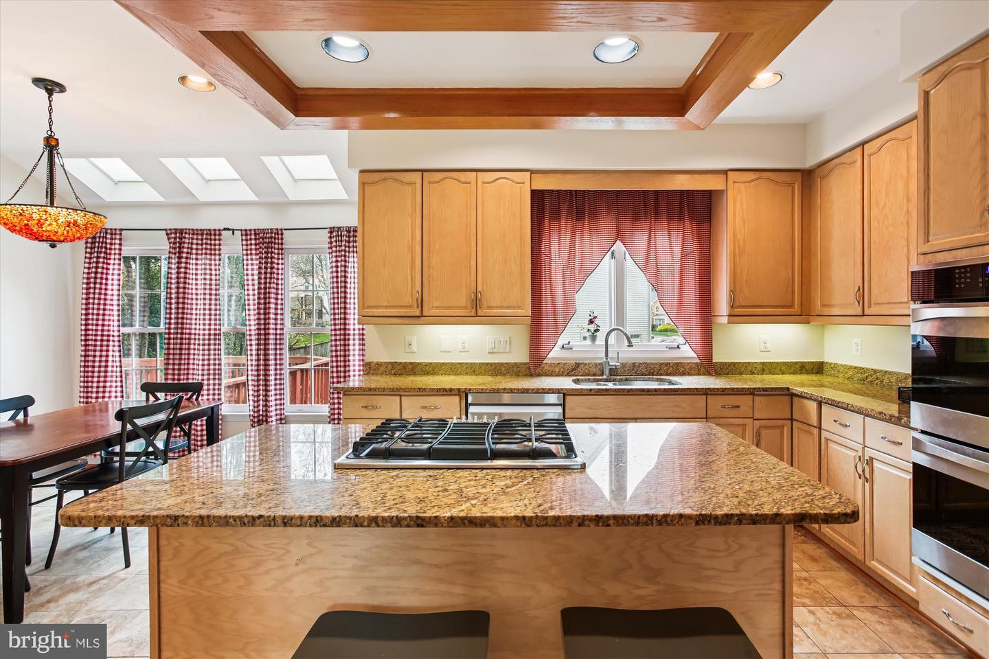 7406 ARUNDEL PL, SPRINGFIELD, Virginia 22153, 5 Bedrooms Bedrooms, ,3 BathroomsBathrooms,Residential,For sale,7406 ARUNDEL PL,VAFX2268002 MLS # VAFX2268002