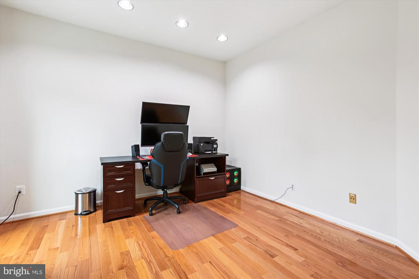 7406 ARUNDEL PL, SPRINGFIELD, Virginia 22153, 5 Bedrooms Bedrooms, ,3 BathroomsBathrooms,Residential,For sale,7406 ARUNDEL PL,VAFX2268002 MLS # VAFX2268002