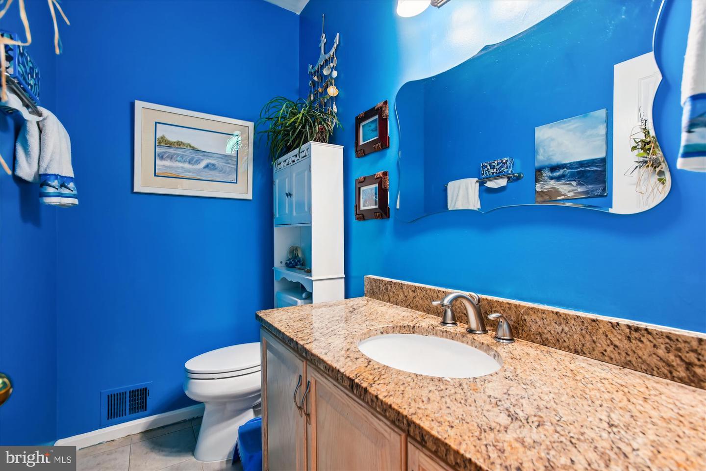 7406 ARUNDEL PL, SPRINGFIELD, Virginia 22153, 5 Bedrooms Bedrooms, ,3 BathroomsBathrooms,Residential,For sale,7406 ARUNDEL PL,VAFX2268002 MLS # VAFX2268002
