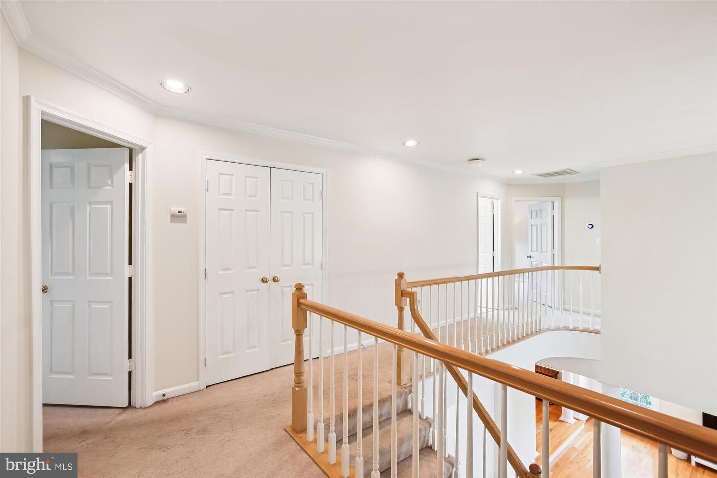 7406 ARUNDEL PL, SPRINGFIELD, Virginia 22153, 5 Bedrooms Bedrooms, ,3 BathroomsBathrooms,Residential,For sale,7406 ARUNDEL PL,VAFX2268002 MLS # VAFX2268002