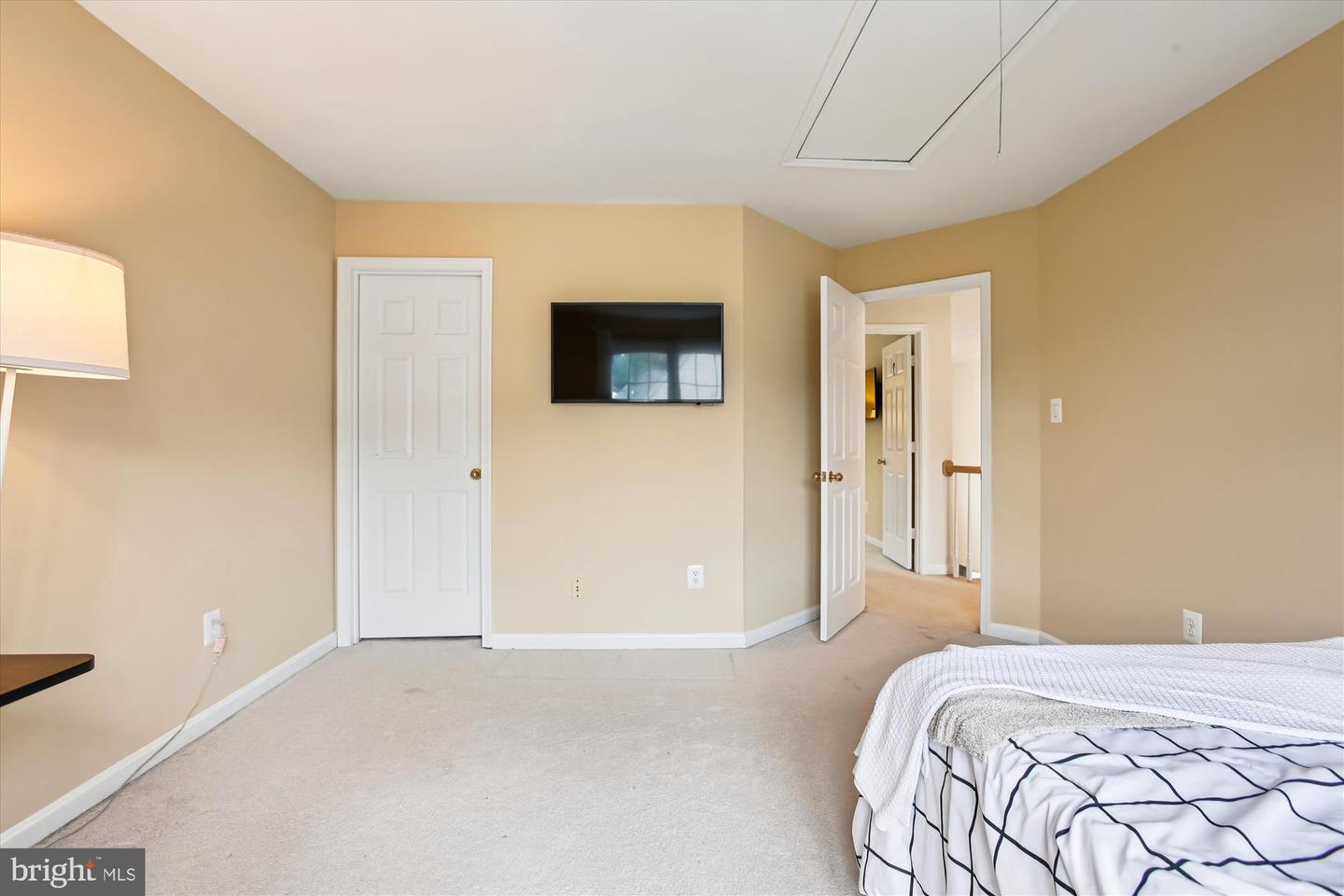 7406 ARUNDEL PL, SPRINGFIELD, Virginia 22153, 5 Bedrooms Bedrooms, ,3 BathroomsBathrooms,Residential,For sale,7406 ARUNDEL PL,VAFX2268002 MLS # VAFX2268002