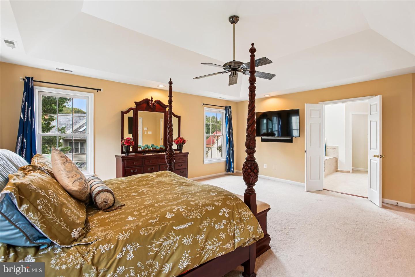 7406 ARUNDEL PL, SPRINGFIELD, Virginia 22153, 5 Bedrooms Bedrooms, ,3 BathroomsBathrooms,Residential,For sale,7406 ARUNDEL PL,VAFX2268002 MLS # VAFX2268002