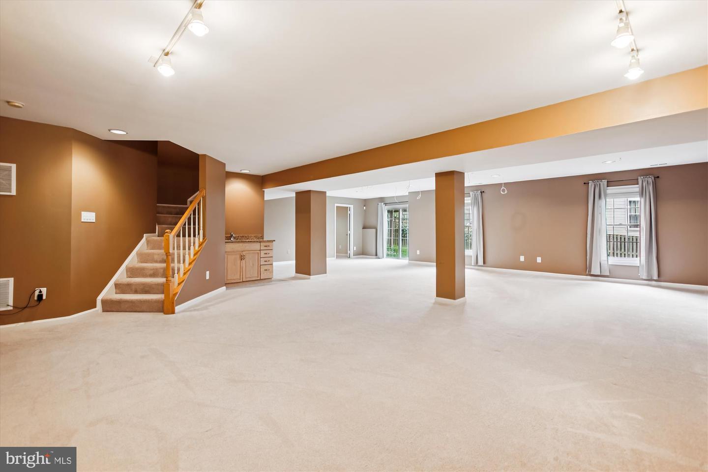 7406 ARUNDEL PL, SPRINGFIELD, Virginia 22153, 5 Bedrooms Bedrooms, ,3 BathroomsBathrooms,Residential,For sale,7406 ARUNDEL PL,VAFX2268002 MLS # VAFX2268002