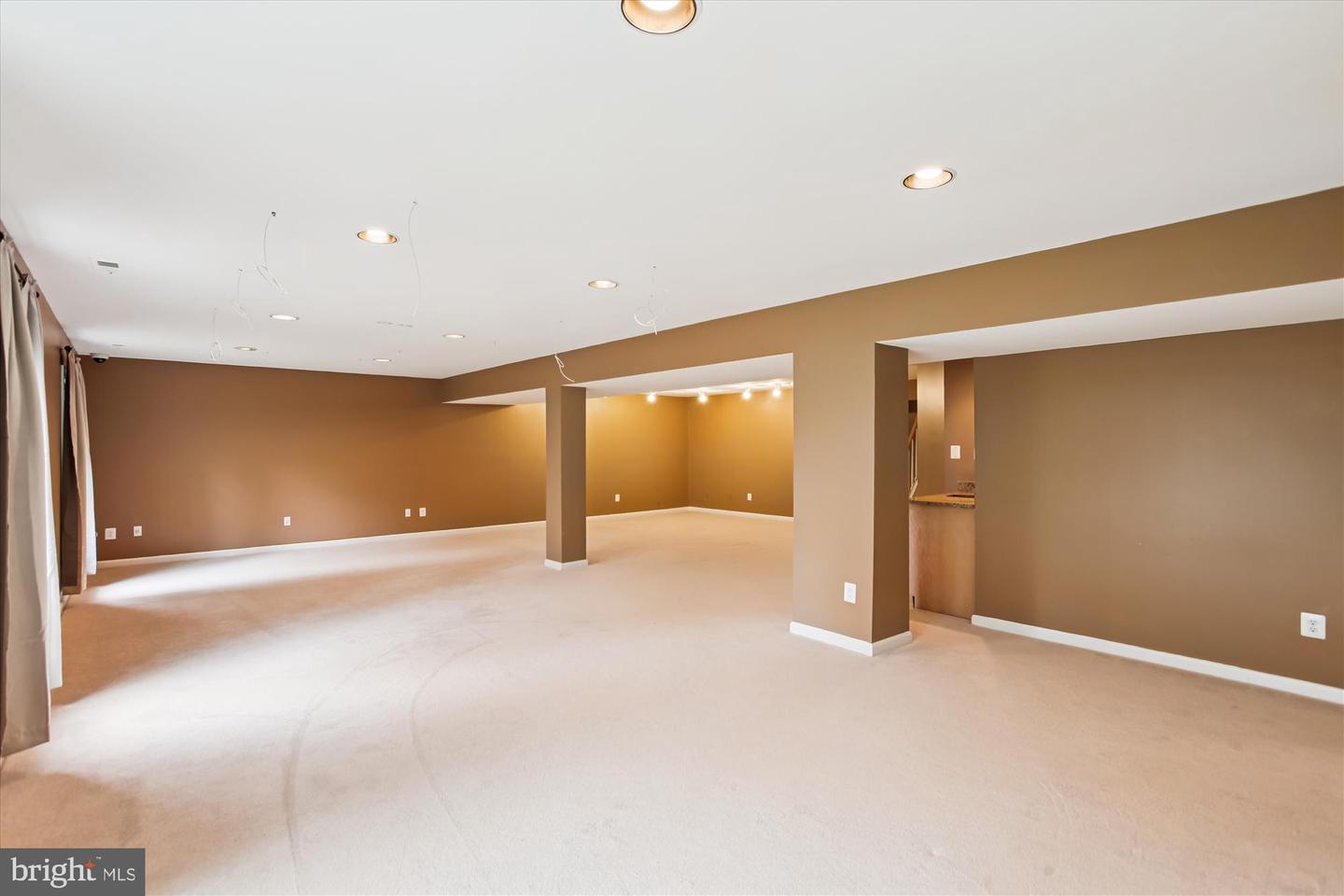 7406 ARUNDEL PL, SPRINGFIELD, Virginia 22153, 5 Bedrooms Bedrooms, ,3 BathroomsBathrooms,Residential,For sale,7406 ARUNDEL PL,VAFX2268002 MLS # VAFX2268002