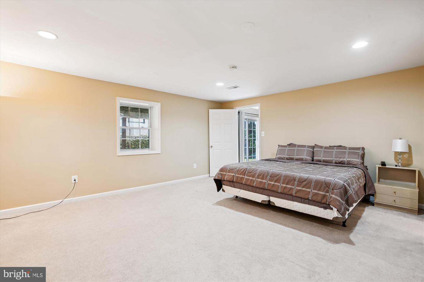 7406 ARUNDEL PL, SPRINGFIELD, Virginia 22153, 5 Bedrooms Bedrooms, ,3 BathroomsBathrooms,Residential,For sale,7406 ARUNDEL PL,VAFX2268002 MLS # VAFX2268002
