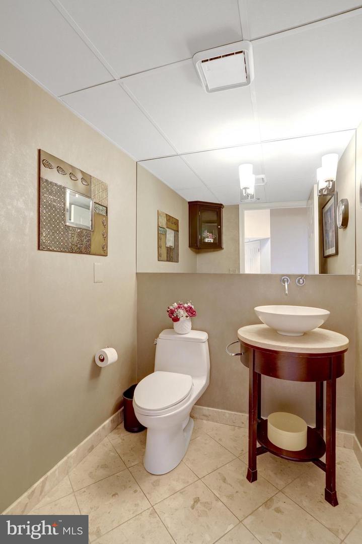 1276 N WAYNE ST N #628, ARLINGTON, Virginia 22201, 2 Bedrooms Bedrooms, ,2 BathroomsBathrooms,Residential,For sale,1276 N WAYNE ST N #628,VAAR2063926 MLS # VAAR2063926
