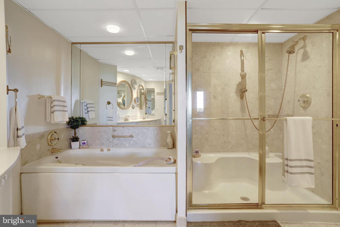 1276 N WAYNE ST N #628, ARLINGTON, Virginia 22201, 2 Bedrooms Bedrooms, ,2 BathroomsBathrooms,Residential,For sale,1276 N WAYNE ST N #628,VAAR2063926 MLS # VAAR2063926
