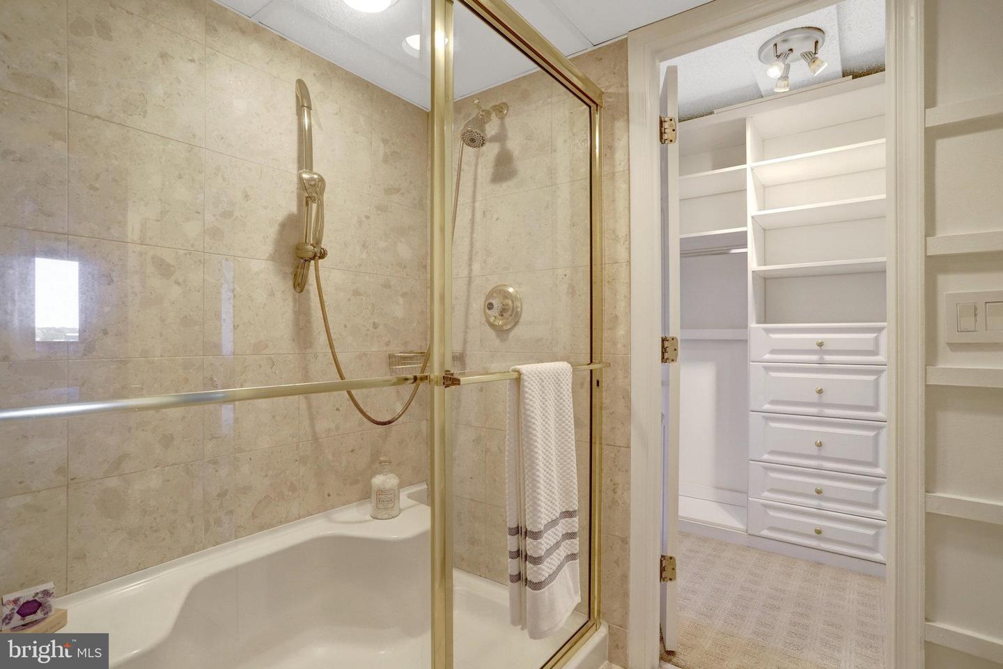 1276 N WAYNE ST N #628, ARLINGTON, Virginia 22201, 2 Bedrooms Bedrooms, ,2 BathroomsBathrooms,Residential,For sale,1276 N WAYNE ST N #628,VAAR2063926 MLS # VAAR2063926